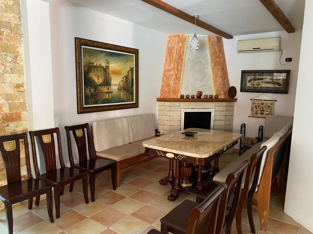 & Hotel Durres