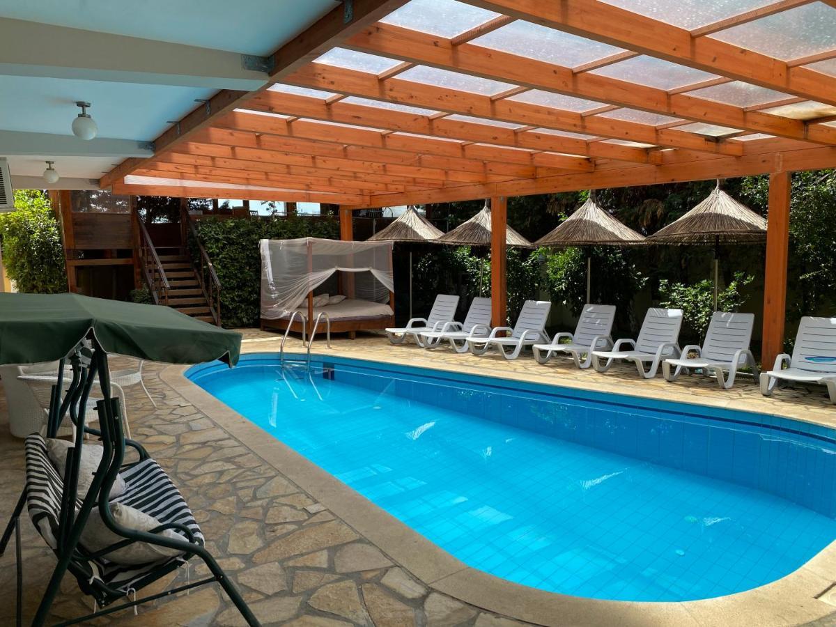 Hotel & Durres