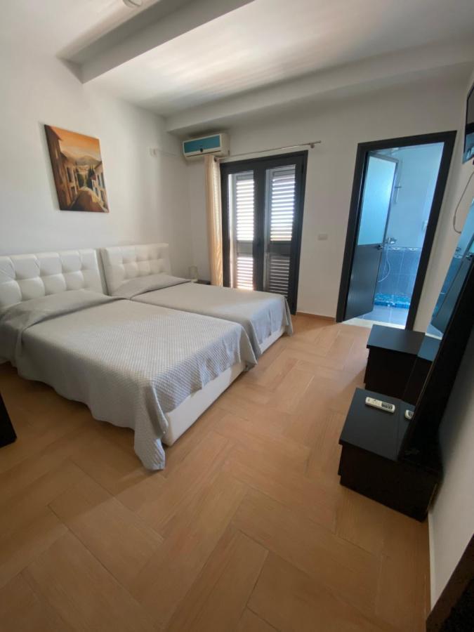 & Hotel